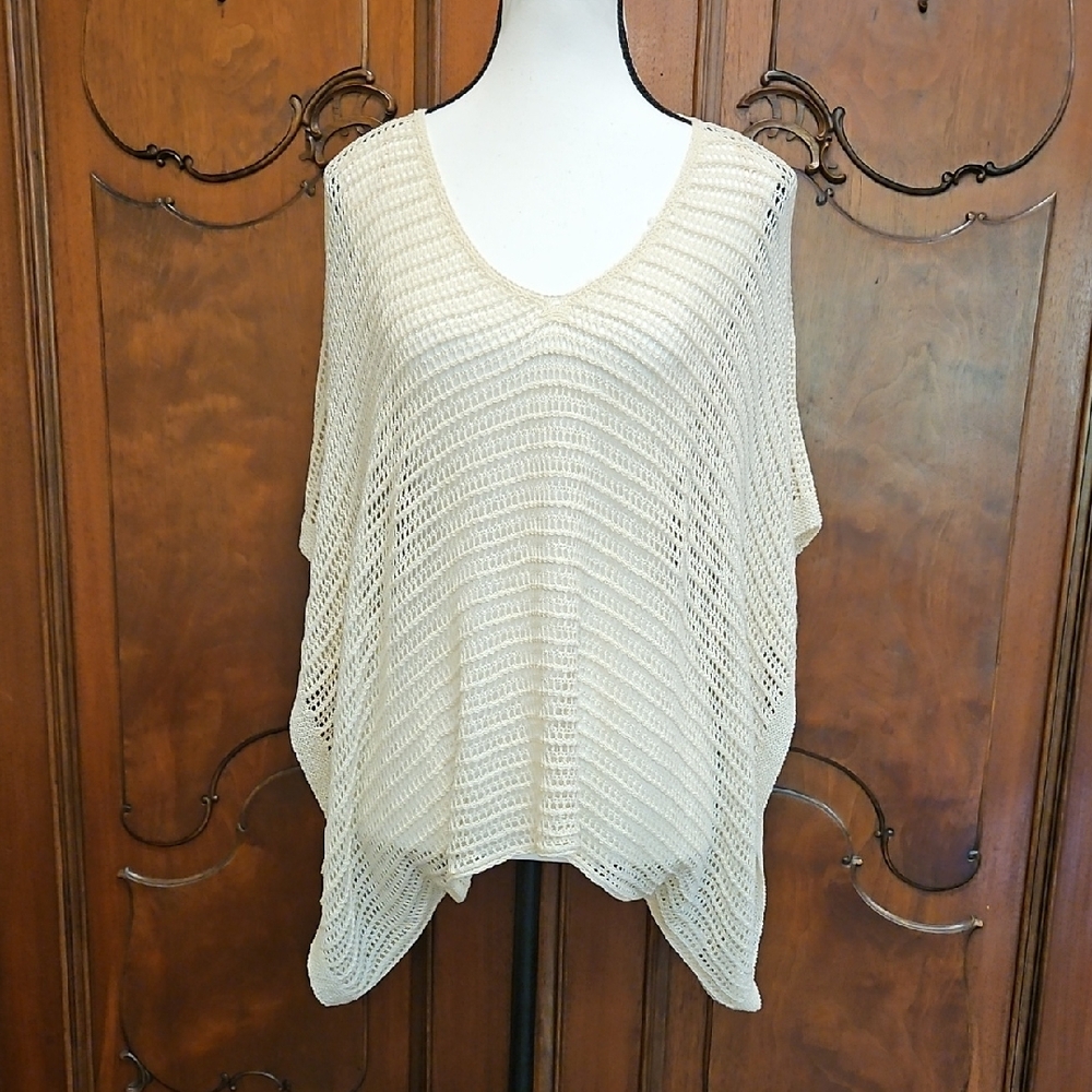 Sadie & Sage Scoop Neck Shirt Shawl Like Pull Over Cover Up Cream Color Top Sz S